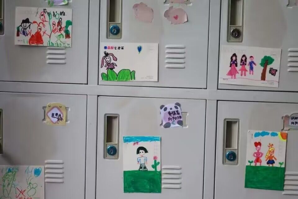 ΢΢ΞW£ഺ֧̻